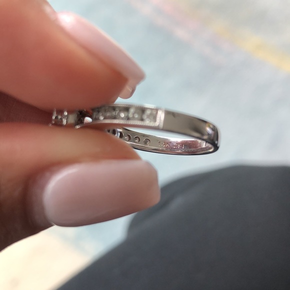 Diamond Engagement Ring (REAL) - Picture 6 of 13